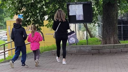 Odchodzenie kogoś bliskiego to trudna lekcja akceptacji zmian