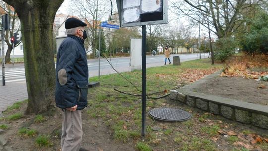 Odeszli, pozostawiając smutek i żal... Odeszli, pozostawiając smutek i żal...