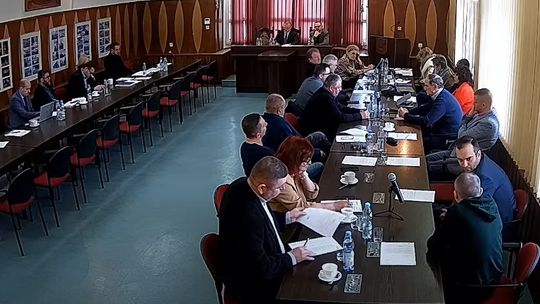 Odkręci chaos komunikacyjny? Nagła sesja