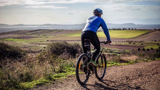 Odzież kolarska - o czym trzeba wiedzieć, by kupić odpowiednią?