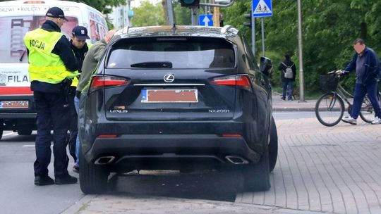 Odzyskali kradzionego lexusa