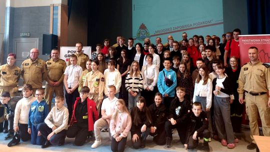 Ogień pytań w Gryfinie! Uczniowie umieją zapobiegać pożarom. Kto pojedzie na etap wojewódzki OTWP?