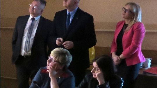 Ogłoszą przetarg na działkę pod elektrownię słoneczną