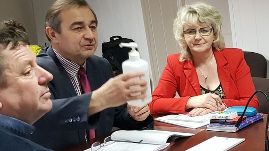 Ograniczyć ryzyko zakażenia – postuluje burmistrz Adam Zarzycki