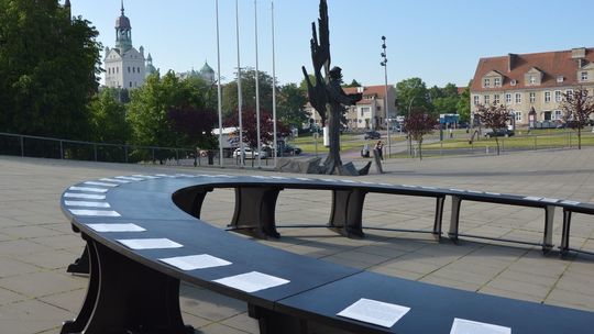 Okrągły stół stanął na dachu CDP