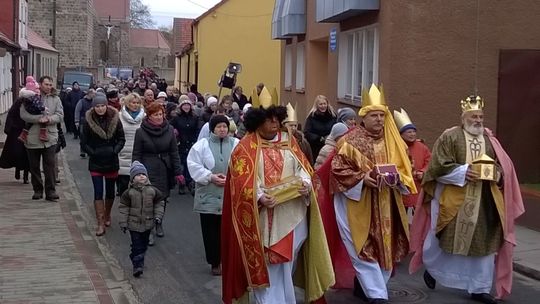 Orszak trzech króli przeszedł ulicami miasta