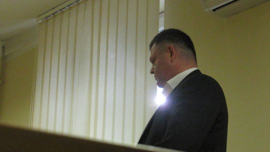 Oskarżony członek zarządu powiatu gryfińskiego Tomasz Siergiej przed sądem. Chodzi o oświadczenie majątkowe radnego