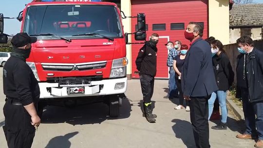 Otrzymali nowy wóz strażacki [FOTO, WIDEO]