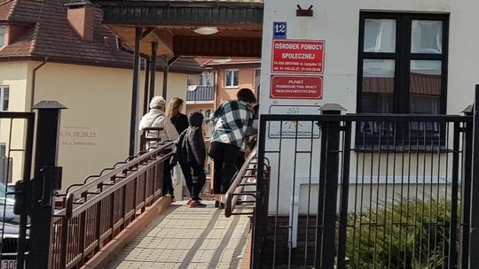 Paczkę żywnościową dostali dopiero na święta