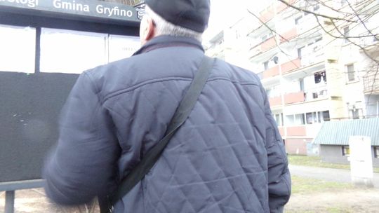 Pamięć o zmarłych pozwala nam zachować ich obecność w naszych sercach