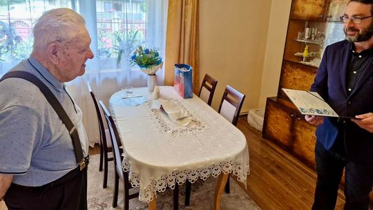 Pan Włodzimierz świętuje 90. urodziny