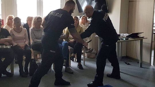 Panie z OPS szkoliły się z samoobrony