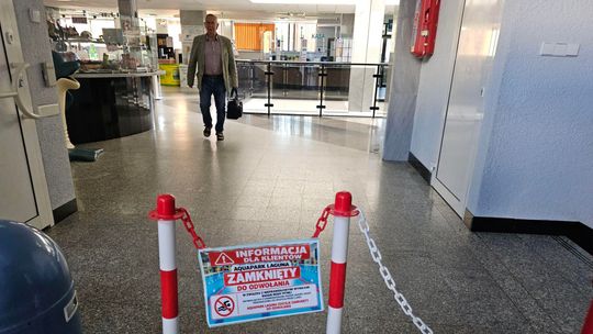 Paraliż i kompromitacja Laguny. Zamknięty basen w Gryfinie i strajk załogi uderzą w budżet gminy