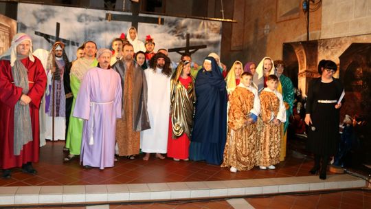 Pasja - przedstawienie wielkopostne poświęcone rozpamiętywaniu męki Chrystusa