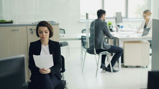 Paszport z dostawą do domu. MSWiA zapowiada rewolucyjne zmiany w wydawaniu dokumentów od 2029 roku