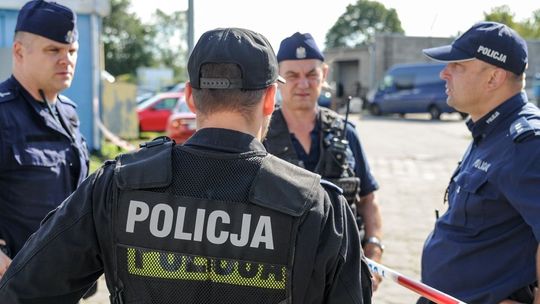 Patrole na drogach. Szukają zabójcy 26-latki