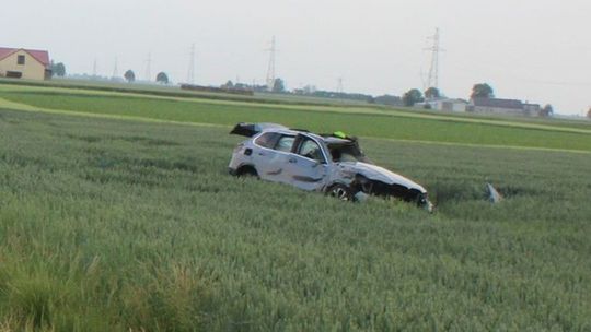 Dachował, bo jechał zbyt szybko. Uśmiercił swojego pasażera