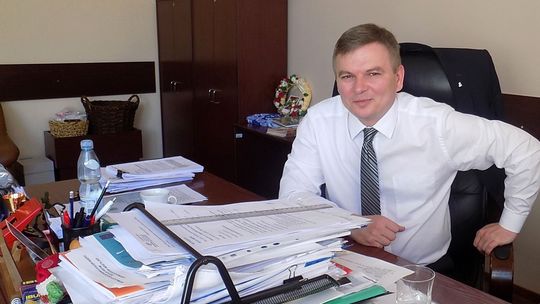 Pięcioro kandydatów na dyrektora szkoły. Wiceburmistrz ujawnia w której