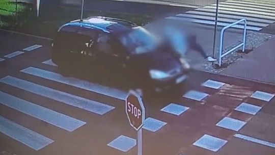Pieszy ofiarą nawet na pasach. Nie ma szans w zdarzeniu z samochodem
