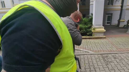 Pijany kierowca potrącił osoby na chodniku. Tak wyglądało obywatelskie zatrzymanie [WIDEO]