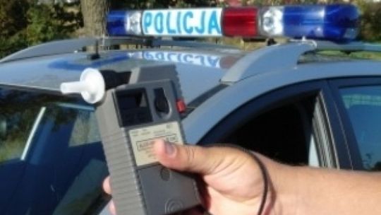 Pijany motorowerzysta w dodatku bez ubezpieczenia Pijany motorowerzysta w dodatku bez ubezpieczenia