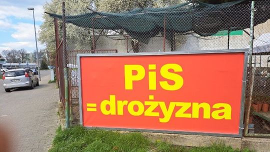 PiS = drożyzna. Banery pojawiają się jak grzyby po deszczu