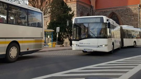 PKS wyjaśnia sprawę ubezpieczenia przejazdu pasażerów