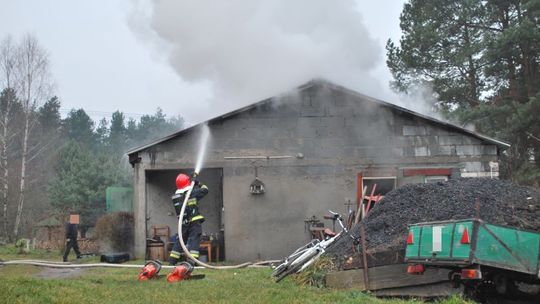 Płonął budynek w Bartkowie