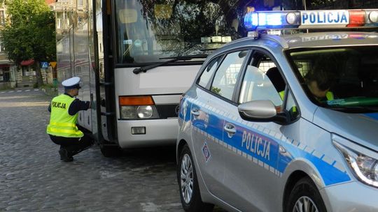 Po rabunku w sklepie uciekał autobusem. Złapali go na czerwonym świetle