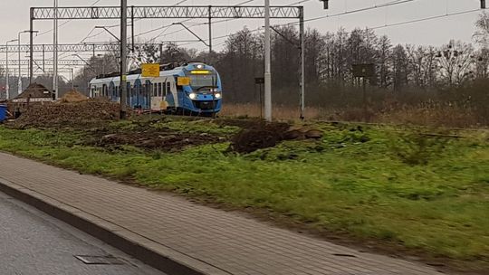 Pociąg relacji Szczecin-Zielona Góra nie zatrzymał się przed semaforem "STÓJ"! O krok od tragedii!
