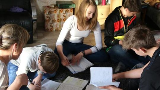 Wstrzymaj się z kupnem podręczników do szkoły. Można taniej, ale trzeba poszukać