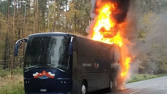 Podczas jazdy zapalił się autokakar