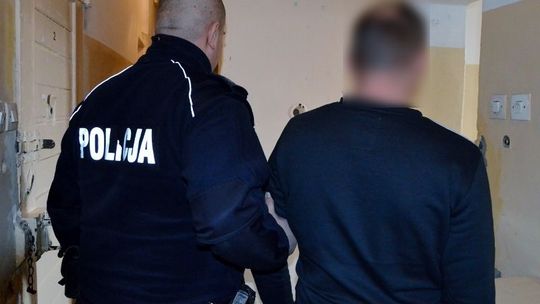 Podejrzany o kradzież w restauracji aresztowany przez policję dzięki monitoringowi Podejrzany o kradzież w restauracji aresztowany przez policję dzięki monitoringowi