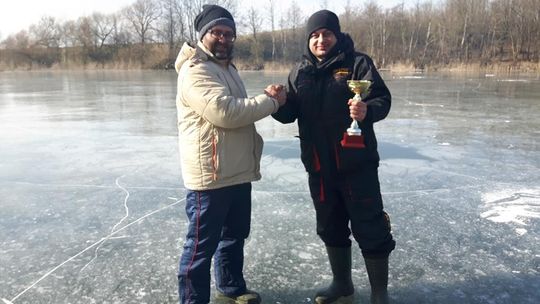 Podlodowe mistrzostwa najszczęśliwsze dla Bucyka, Przybyły i Strzelczyka