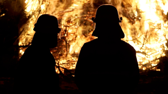 Dla podpalaczy idą ciężkie czasy. Kary za podpalani trawy zostały kilkukrotnie podwyższone