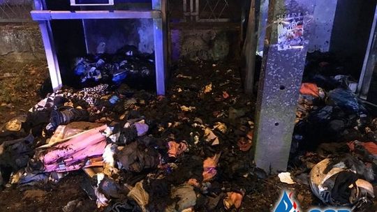 Podpalono pojemniki na odzież