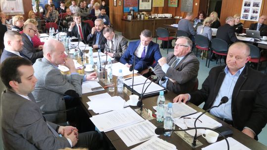 Podsumują trzy instytucje