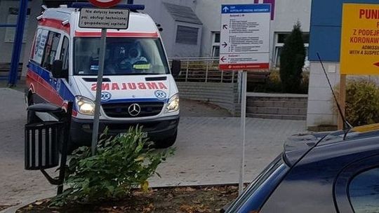 Podwoiła się liczba zakażeń. Są też ofiary śmiertelne