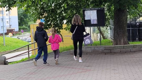 Pogrążeni w smutku, zapalą im wieczną lampkę