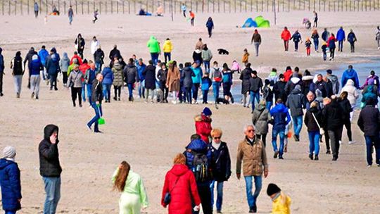 Pojechali na plażę, a tam tłumy