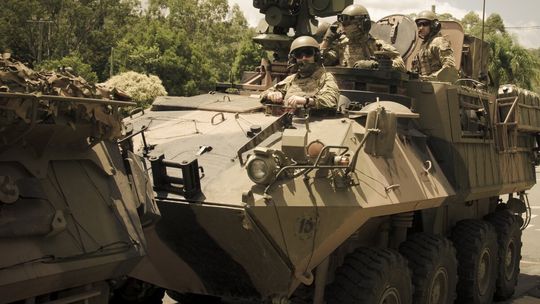 Program SAFE na biurku Nawrockiego. Czy prezydent posłucha głosu większości?