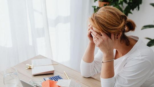 Długi Polaków rosną. Ranking rzetelności płatniczej wskazuje liderów i regiony z największym problemem