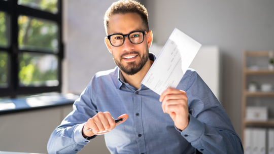 W drugi próg podatkowy wpadają nie tylko pracownicy, ale i emeryci. Co z waloryzacją progów?