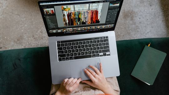 Media społecznościowe jak poczta pantoflowa. Czyje tak naprawdę te rekomendacje? Media społecznościowe jak poczta pantoflowa. Czyje tak naprawdę te rekomendacje?