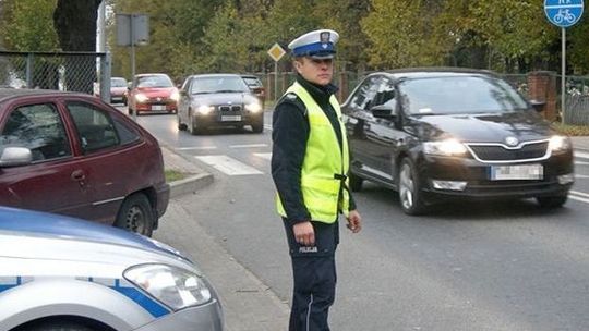 Policja apeluje o bezpieczeństwo na cmentarzach i wokół nich