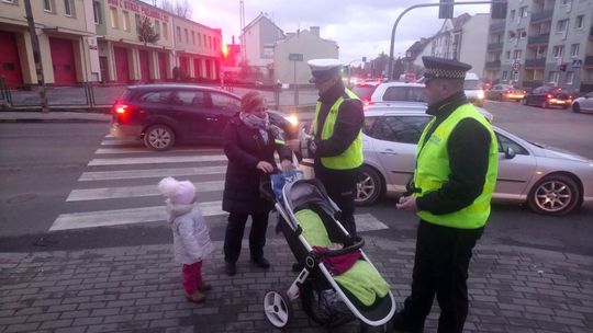 Policjanci na ulicach Gryfina - akcja "bezpieczny weekend"