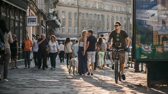 Wyludnianie Polski przyspiesza: Co oznacza kryzys demograficzny dla rynku pracy