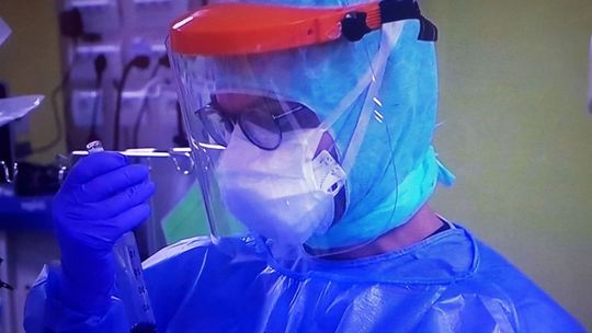 Poniedziałkowy raport resortu zdrowia jest porównywalny