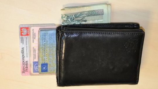 Portfel ukradli mu na targowisku