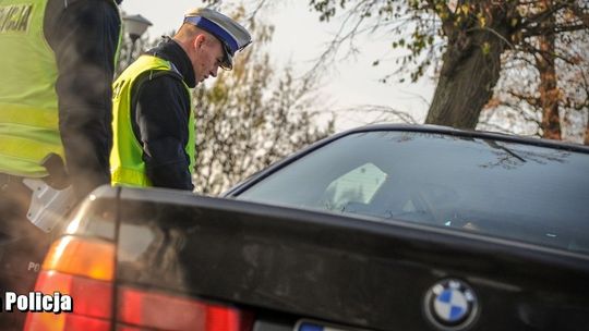 Pościg a za kompletnie pijanym kierowcą BMW